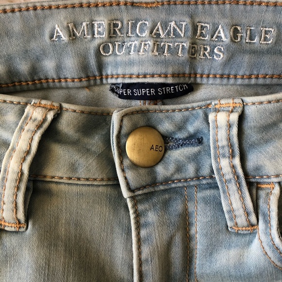 American Eagle LightWash Denim HiRise Jegging Jean - Picture 6 of 8